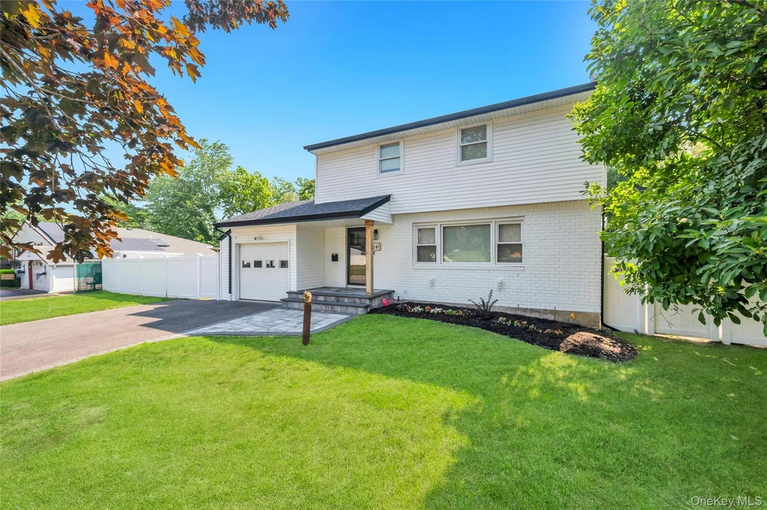 Photo of 241 Tree Road