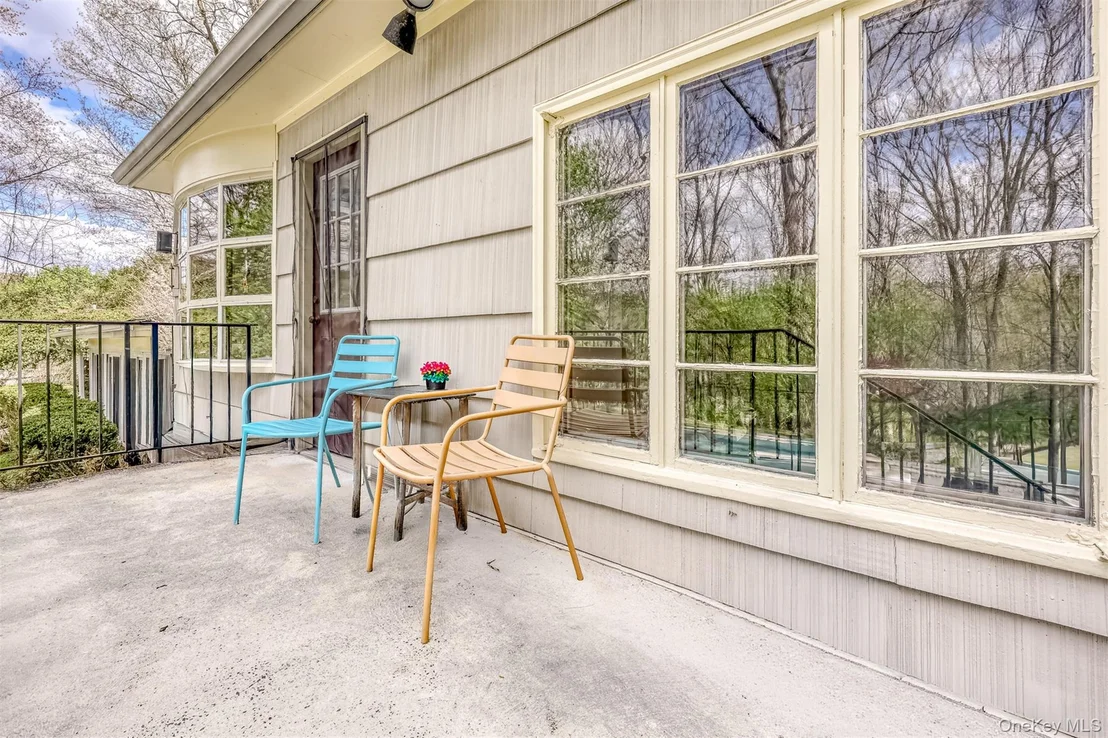 Photo of 26 River Road