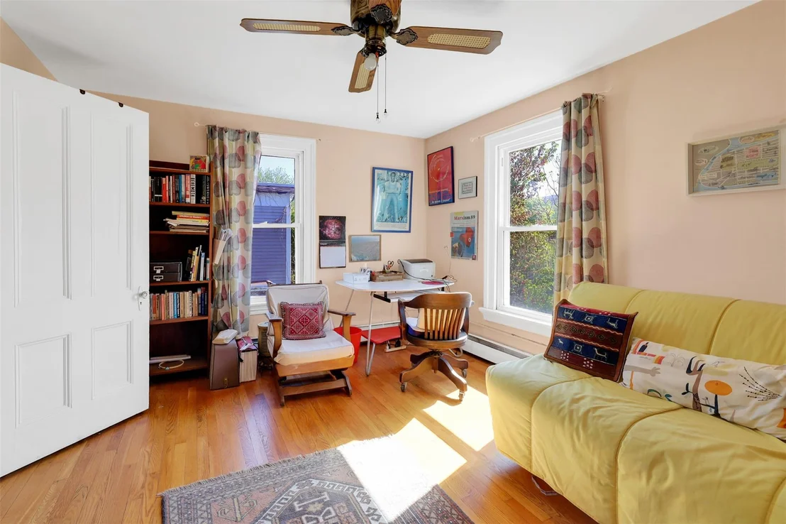 Photo of 15 Davis Street