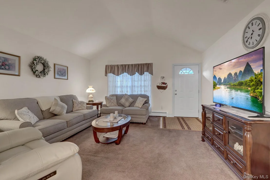 Photo of 258 Floyd Road