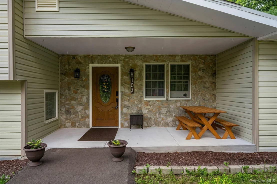 Photo of 103 High Hill Road