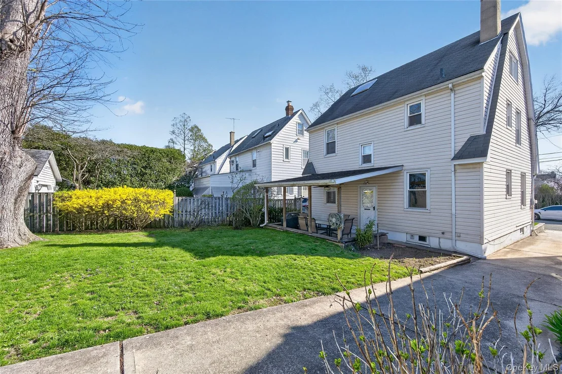 Photo of 120 Capitol Avenue