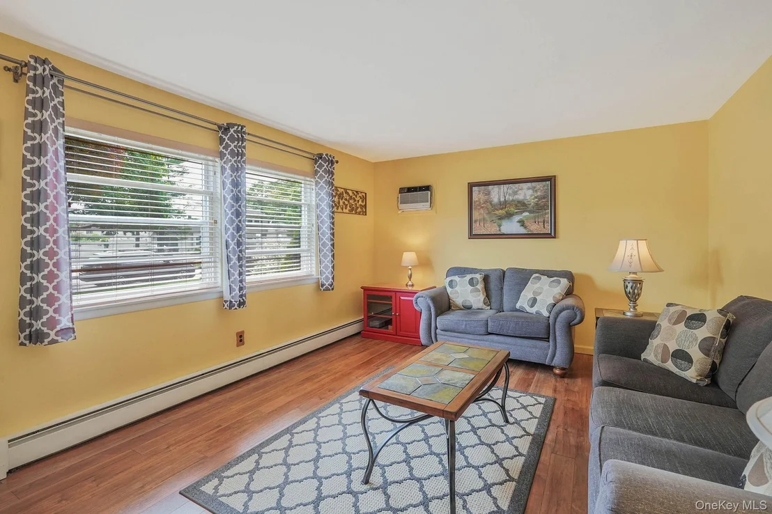 Photo of 86 Rustic Avenue