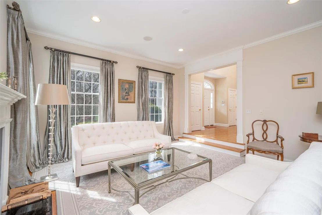 Photo of 8 Turtleback Way