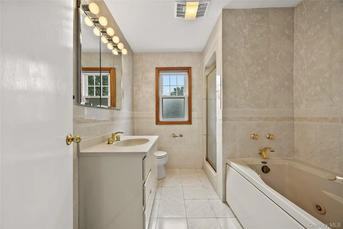 Photo of 425 Marcellus Road