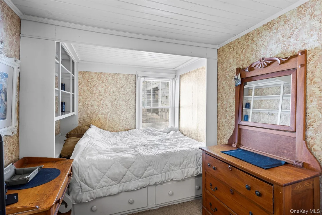 Photo of 403 Middle Road