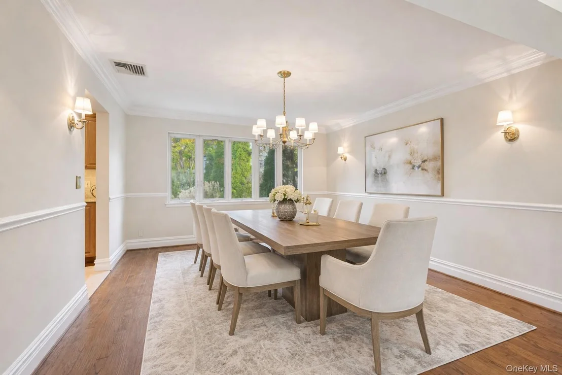Photo of 808 Wolfs Lane