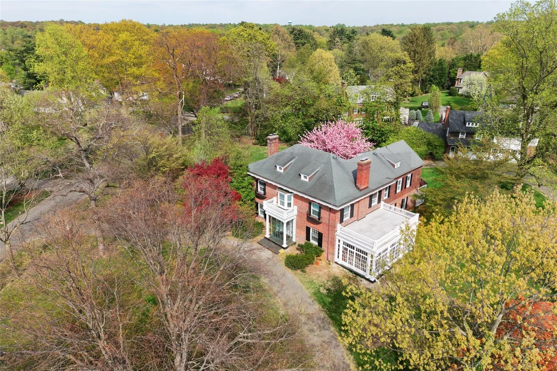 Photo of 44 North Drive