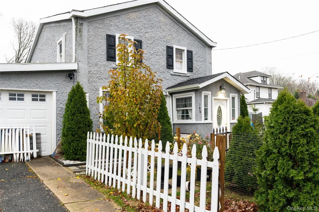 Photo of 163 Orchard Road