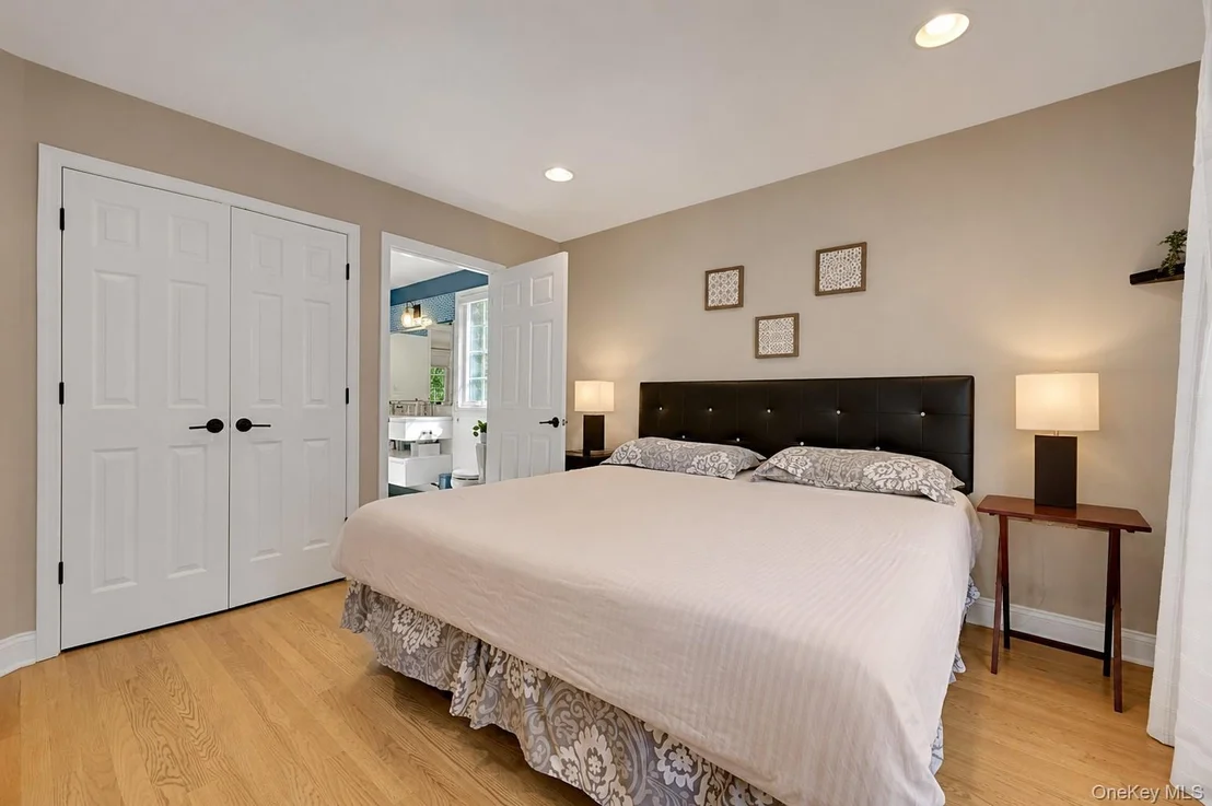 Photo of 16 Eagle Court
