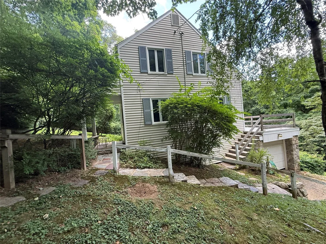 Photo of 95 Peekskill Hollow Road