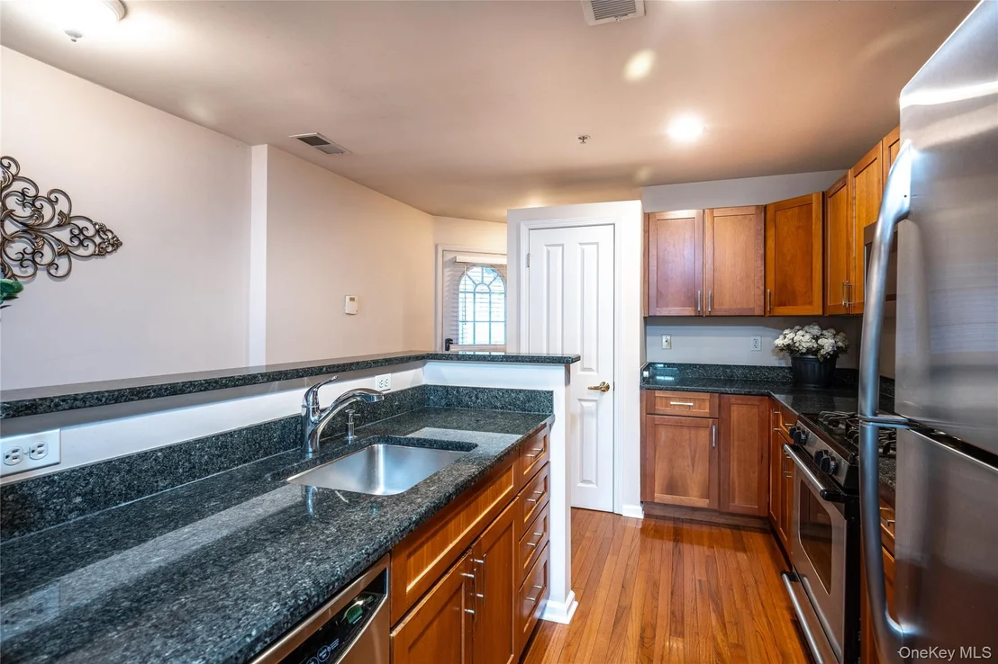 Photo of 214 Waterside Close