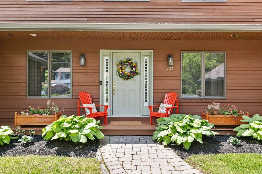 Photo of 237 Barrett Hill Road