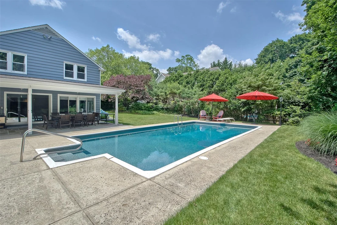 Photo of 527 Purchase Street