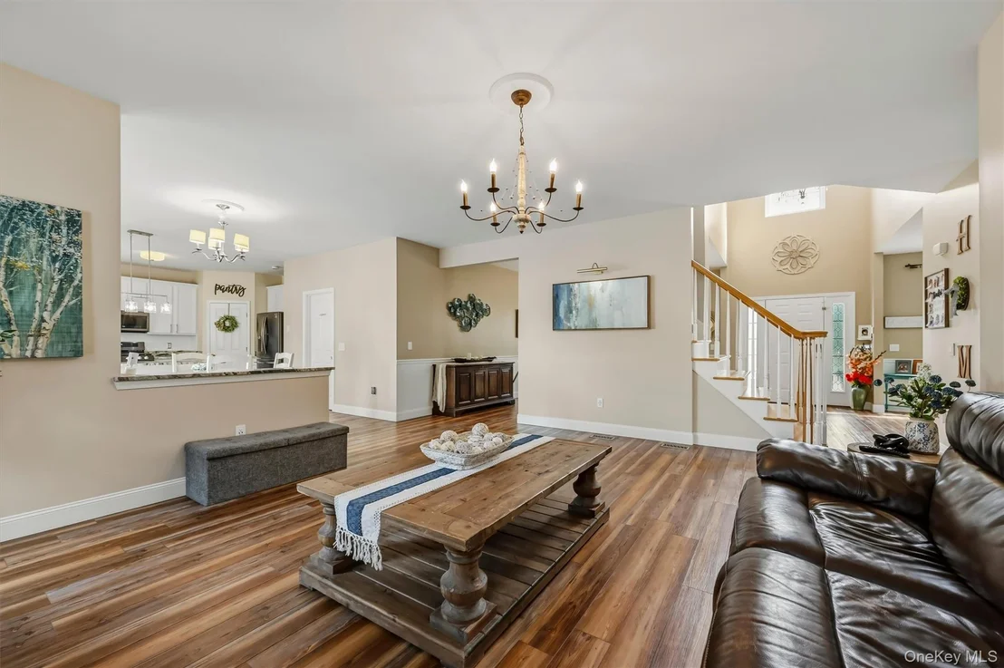 Photo of 2726 Colonial Drive