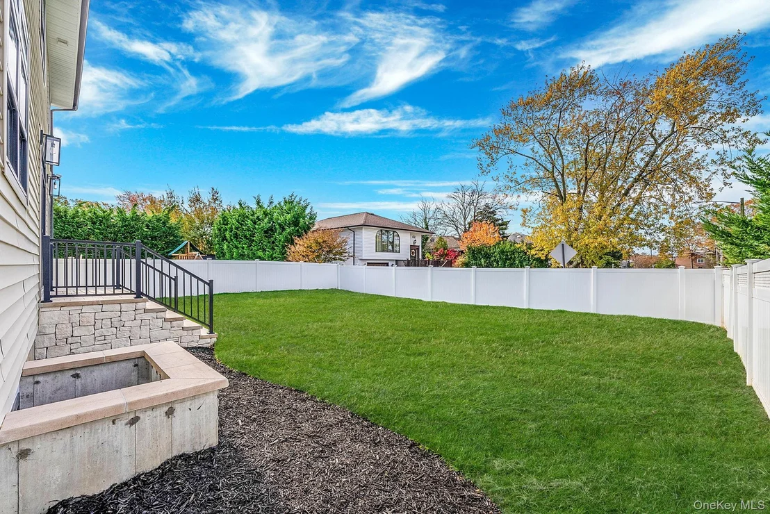Photo of 2542 Lefferts Place