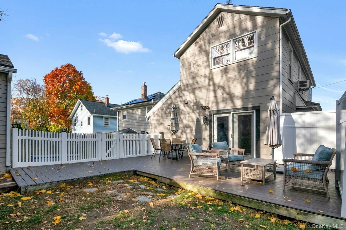 Photo of 8 Eldridge Avenue
