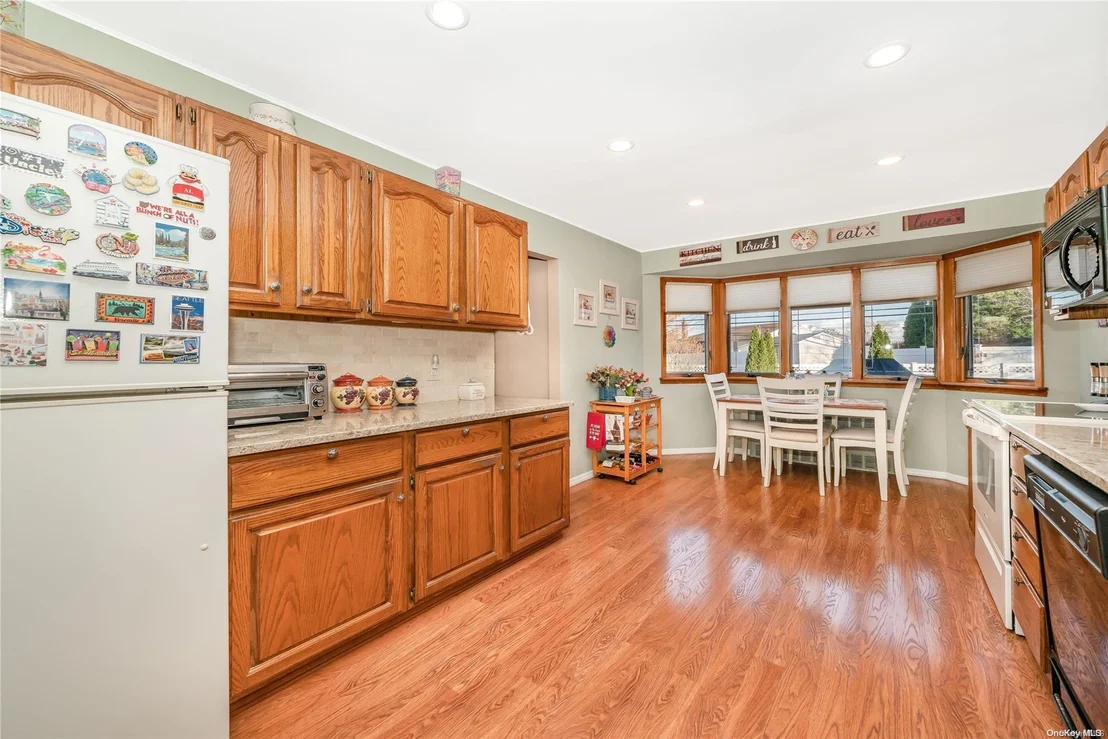 Photo of 102 Bud Lane