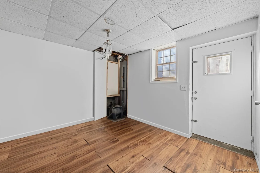 Photo of 21 Pershing Avenue