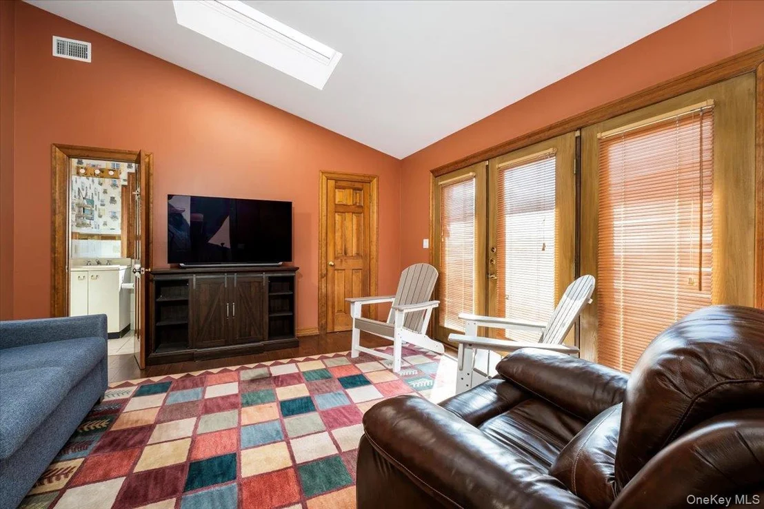 Photo of 11 Baker Lane