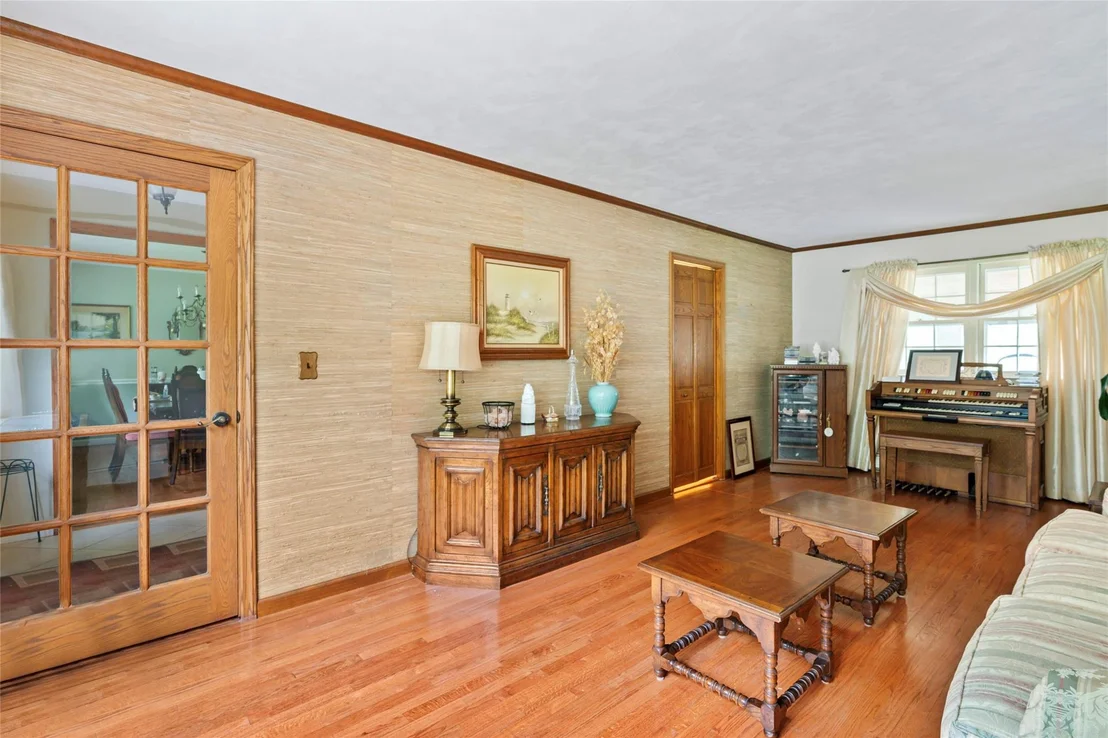 Photo of 19 Laurel Drive