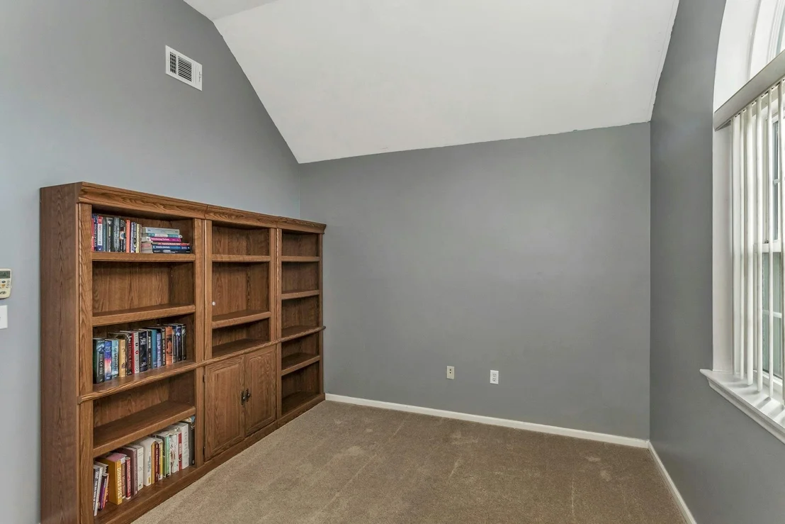 Photo of 5 Quantuck Court