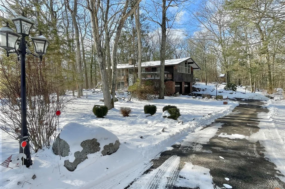 Photo of 12 Deer Path Road