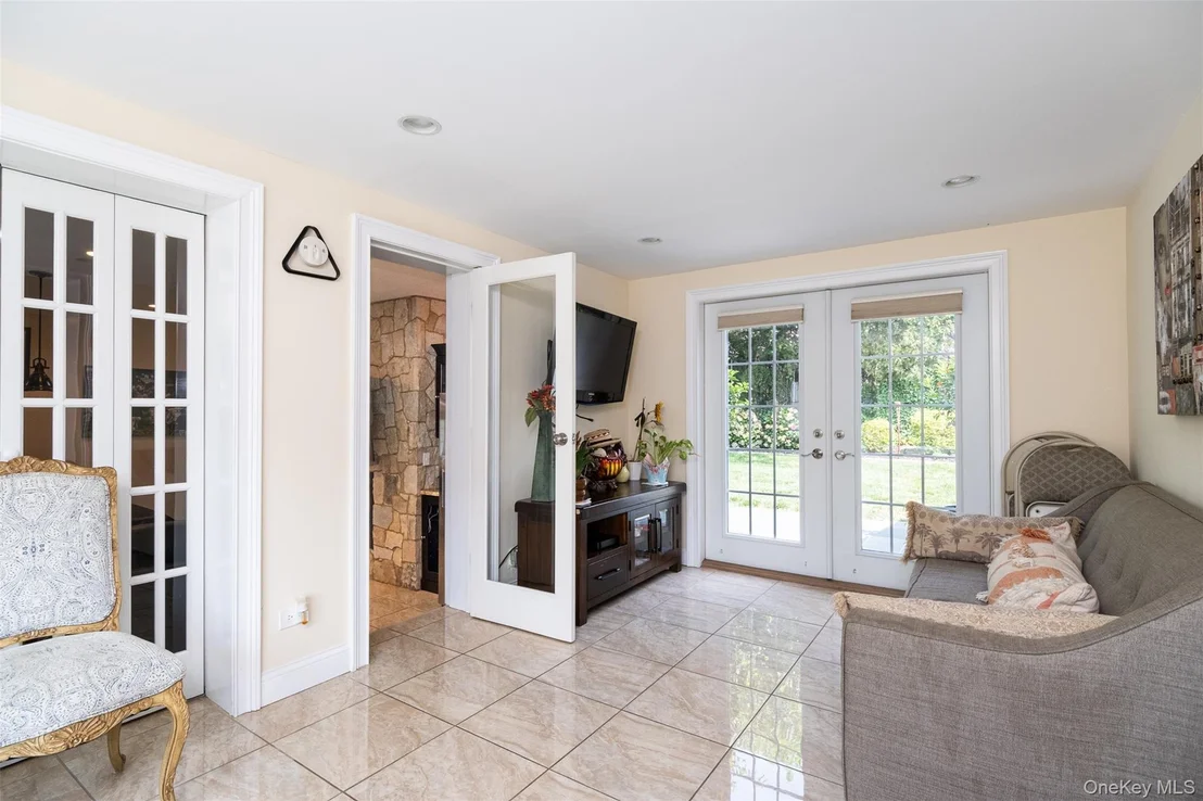 Photo of 982 Split  Rock Road