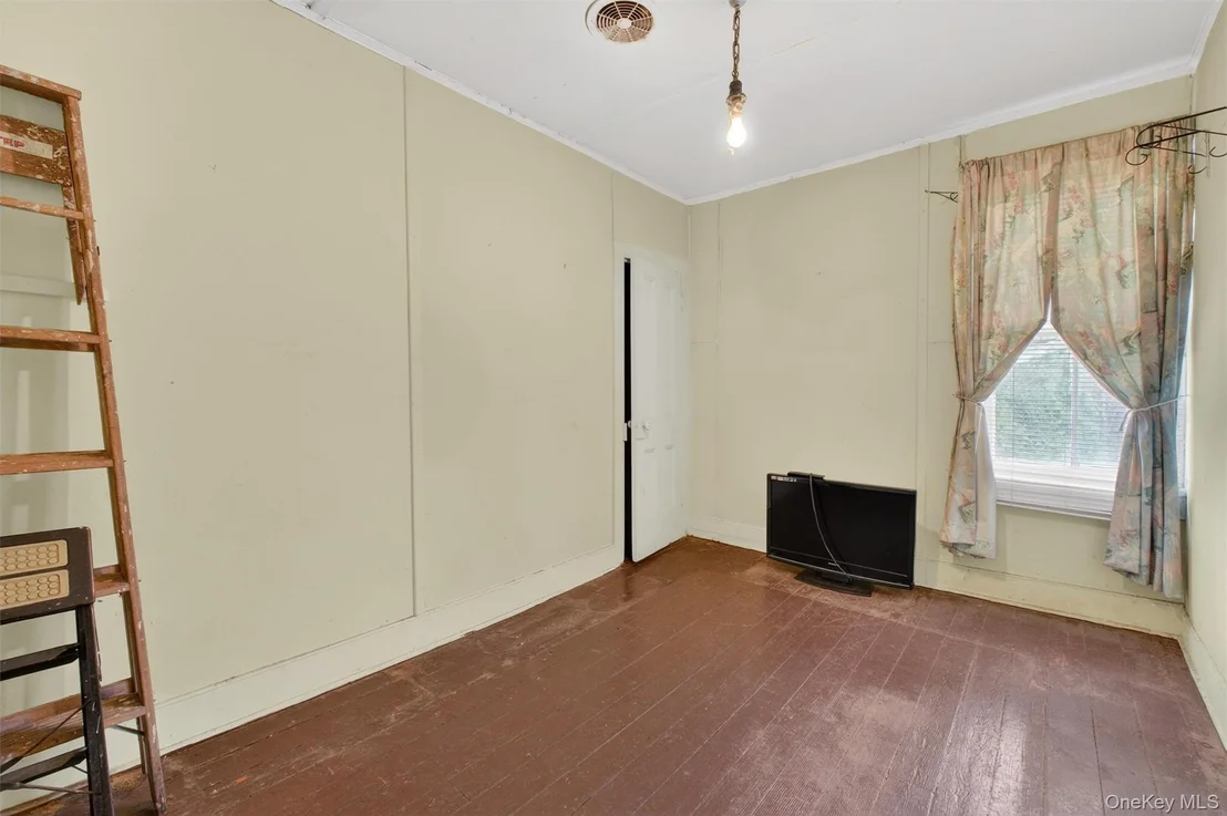 Photo of 16 Hamilton Road