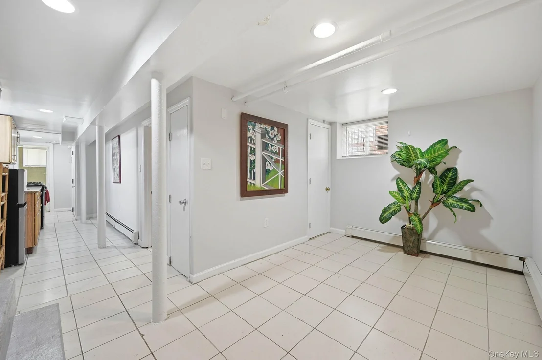 Photo of 4000 Pratt Avenue
