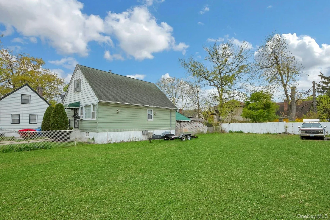Photo of 511 Beach Avenue
