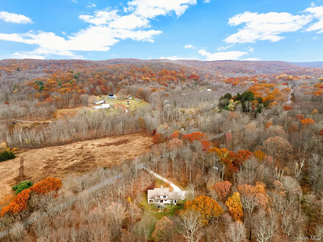 Photo of 331 Grape Hollow Road
