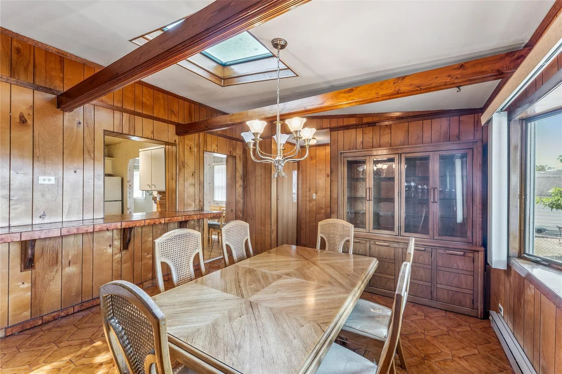 Photo of 248 Cushing Avenue