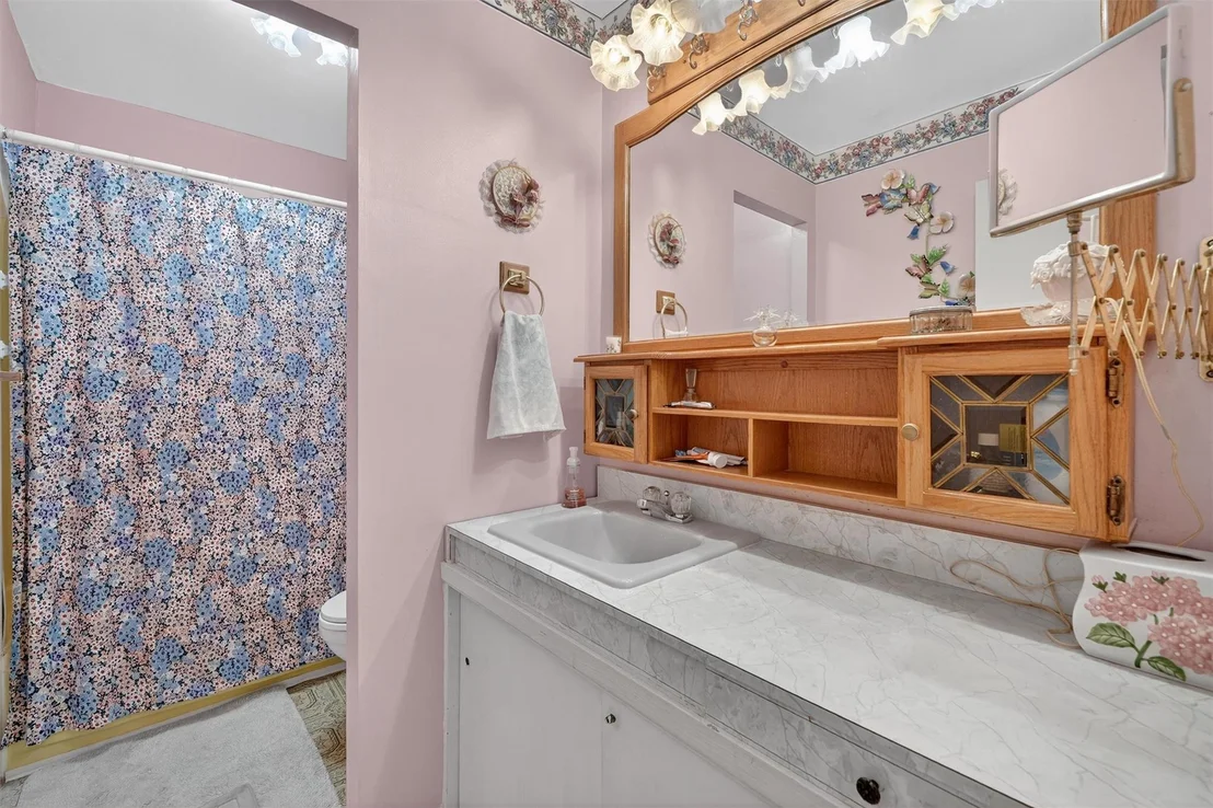 Photo of 114 Halgren Crescent