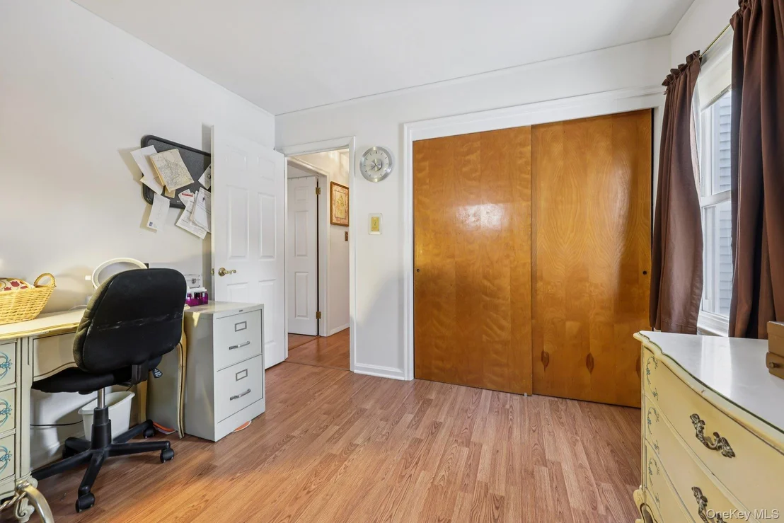 Photo of 375 Laurel Road