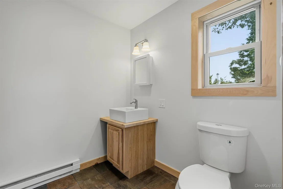 Photo of 71 Oak Street