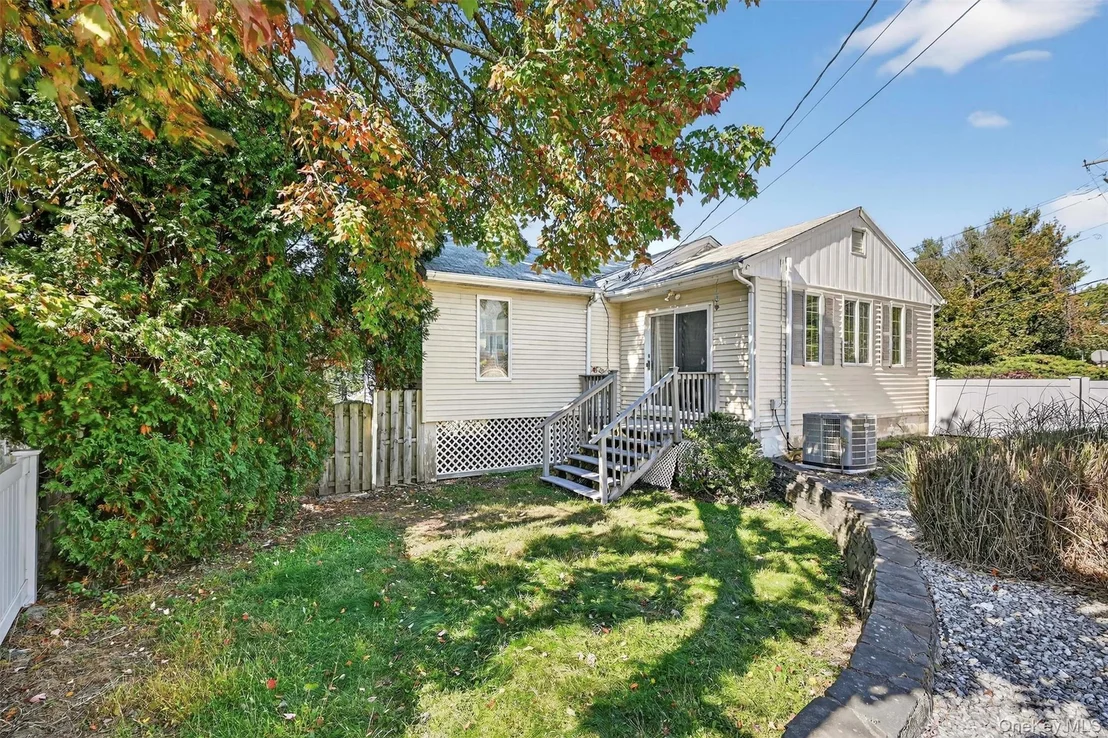 Photo of 23 Maplewood Boulevard