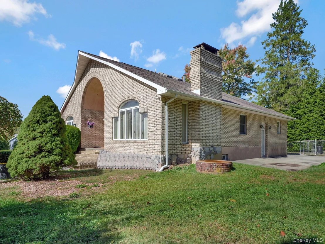 Photo of 111 Sycamore Drive