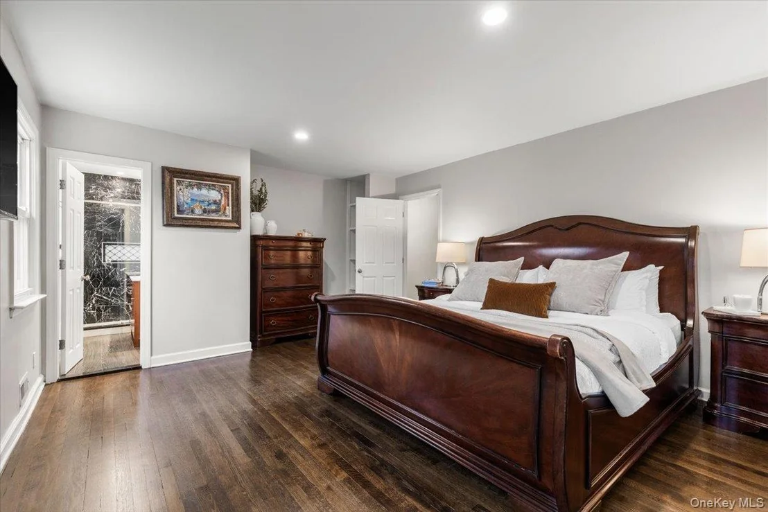 Photo of 14 Edgemont Circle