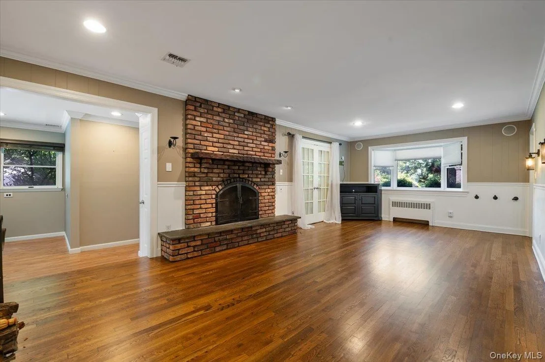 Photo of 16 Brook Lane