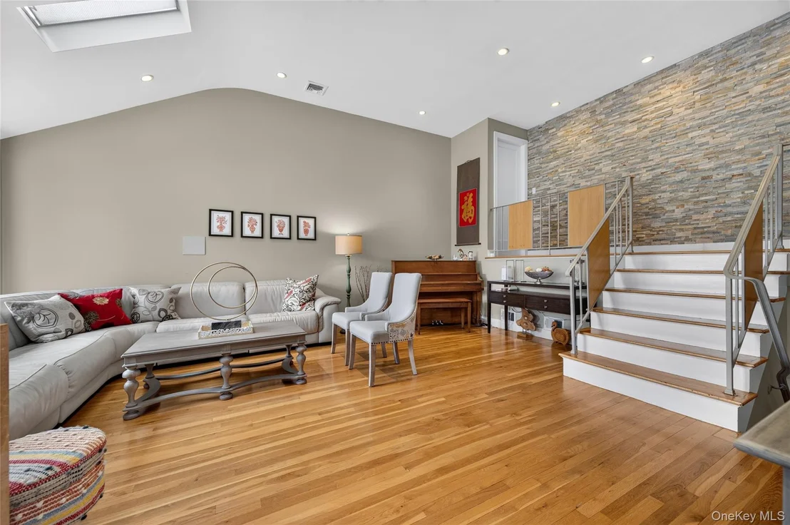 Photo of 8 Yates Lane
