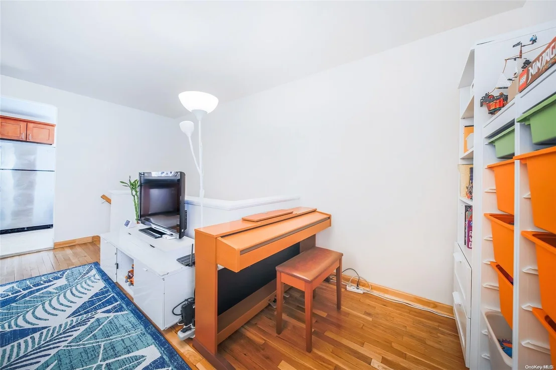 Photo of Unit B at 137-44 68 Drive