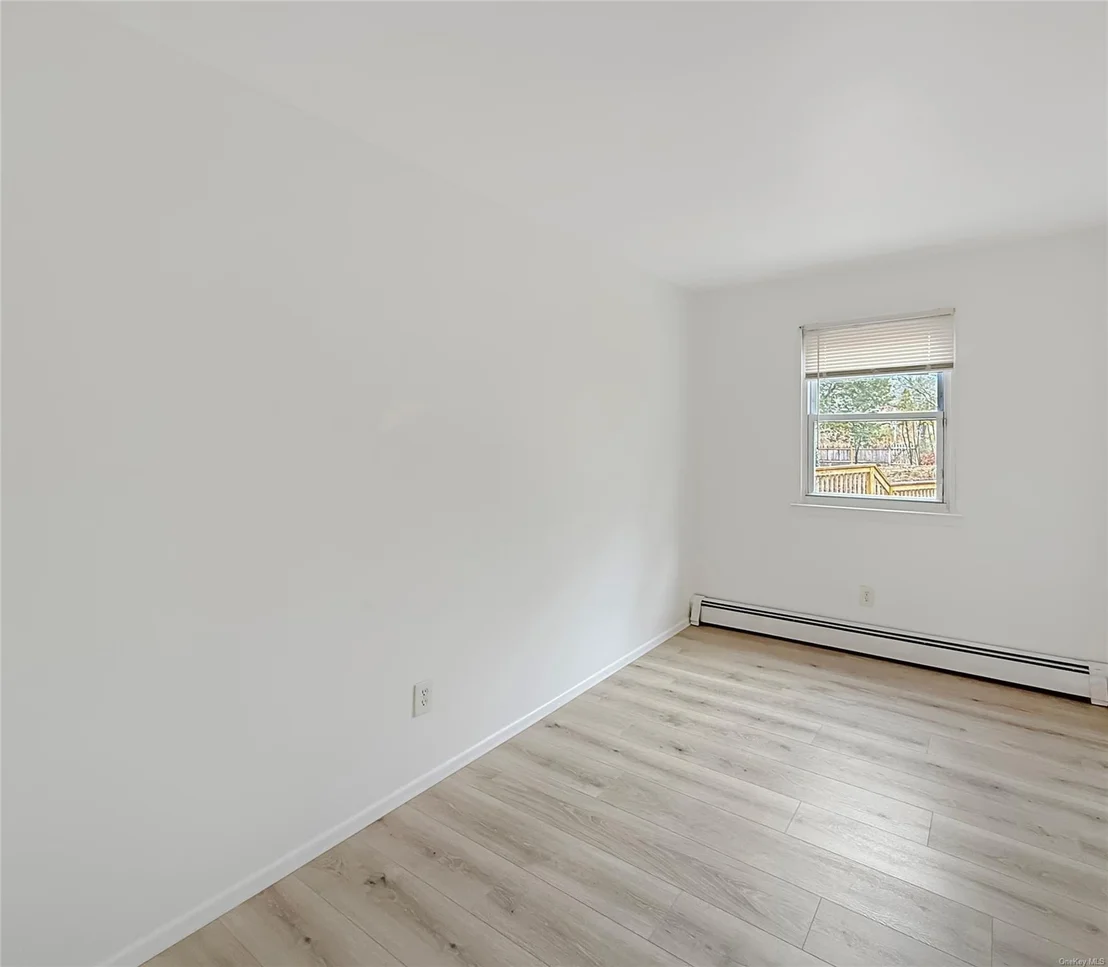 Photo of 16 Peconic Road