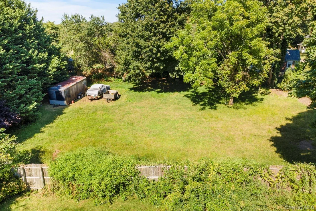Photo of 33595 Main Road