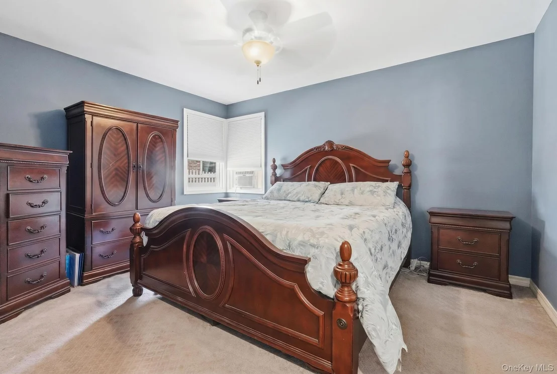 Photo of 841 Willow Road