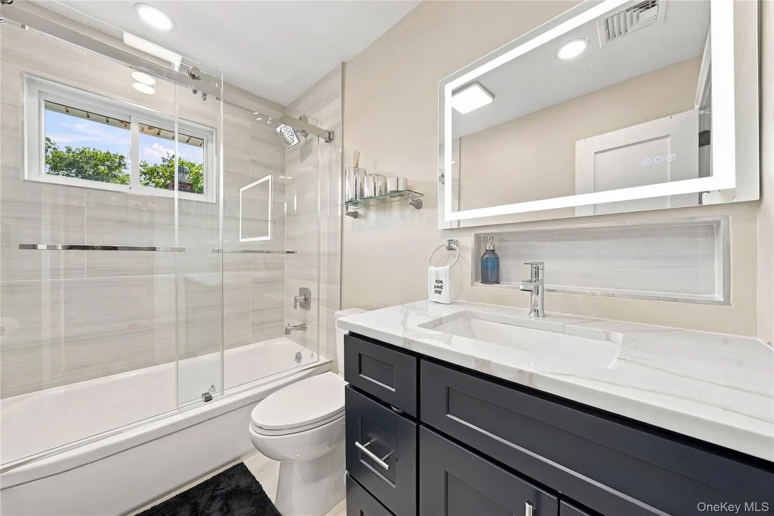 Photo of 614 Pine Lane