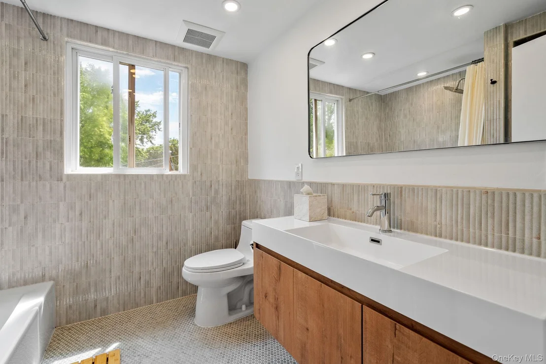 Photo of 12 Riverview Court