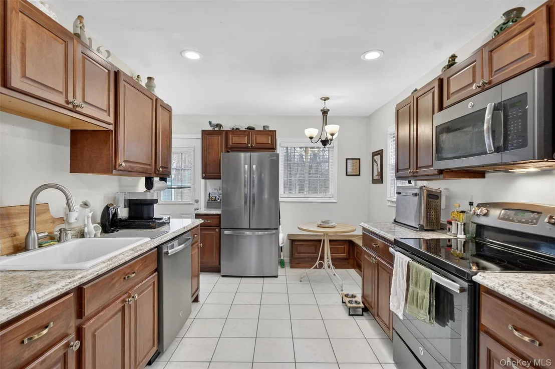 Photo of 8 Van Wyck Drive