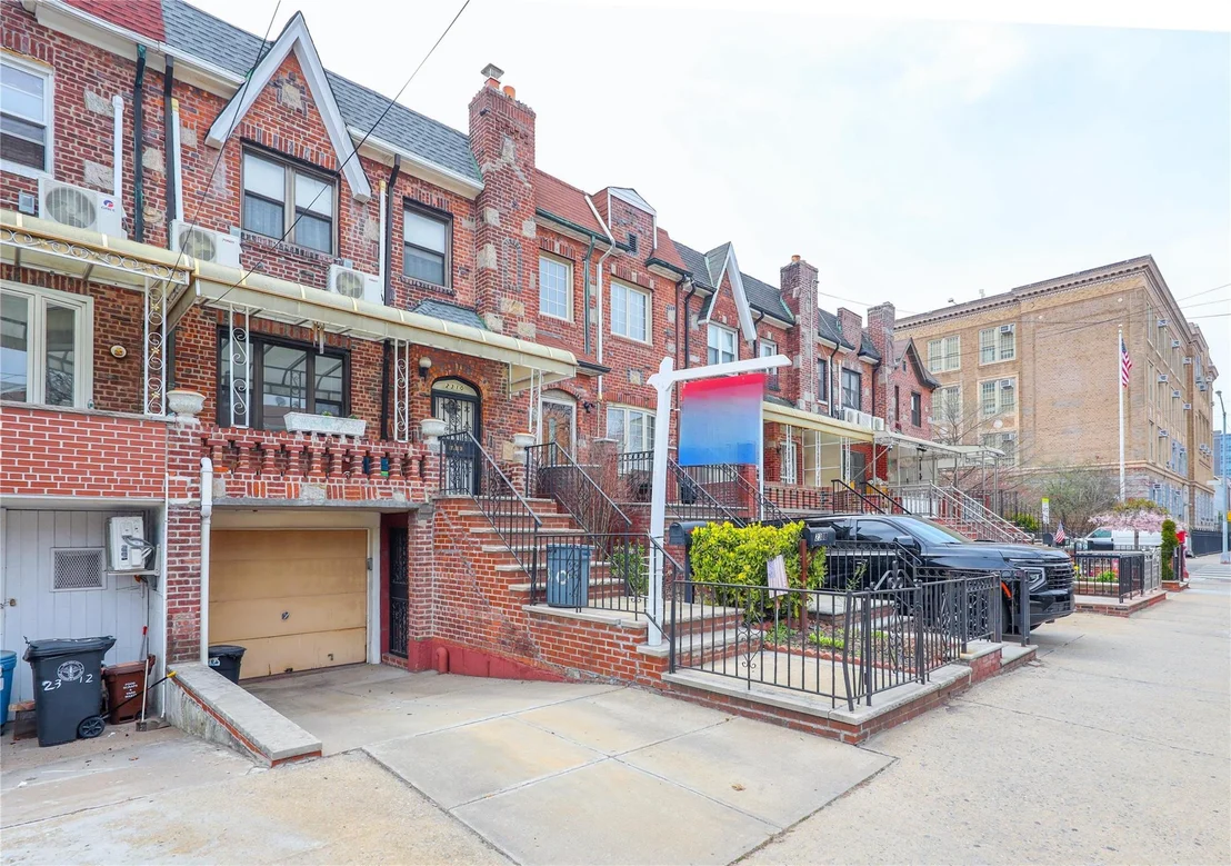 Photo of 2310 60th Street