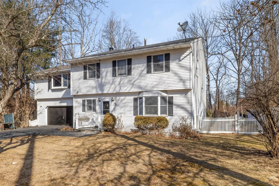 Photo of 33 Ireland Drive